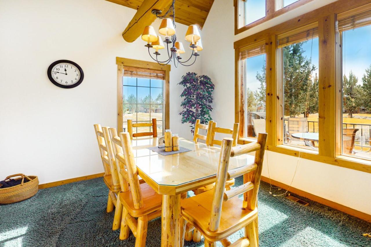 Cinnamon Teal Chalet Redmond Exterior photo